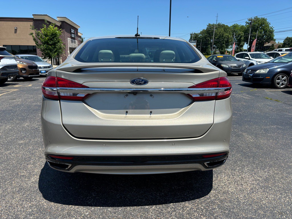 2018 Ford Fusion Image 3