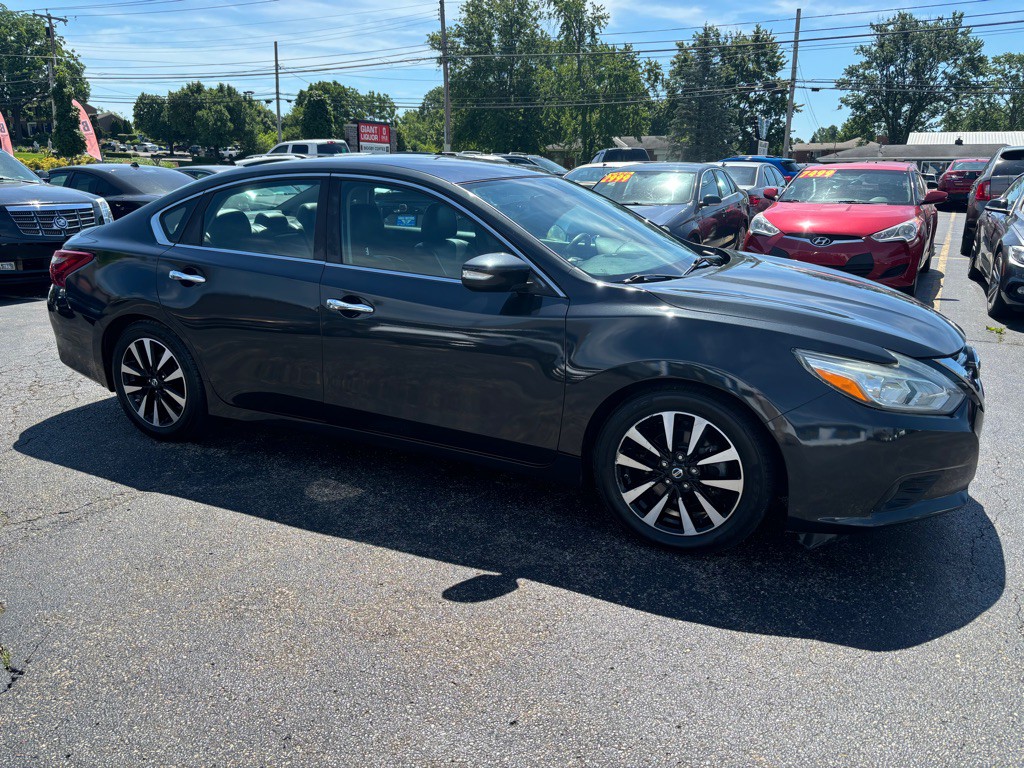 2018 Nissan Altima Image 3