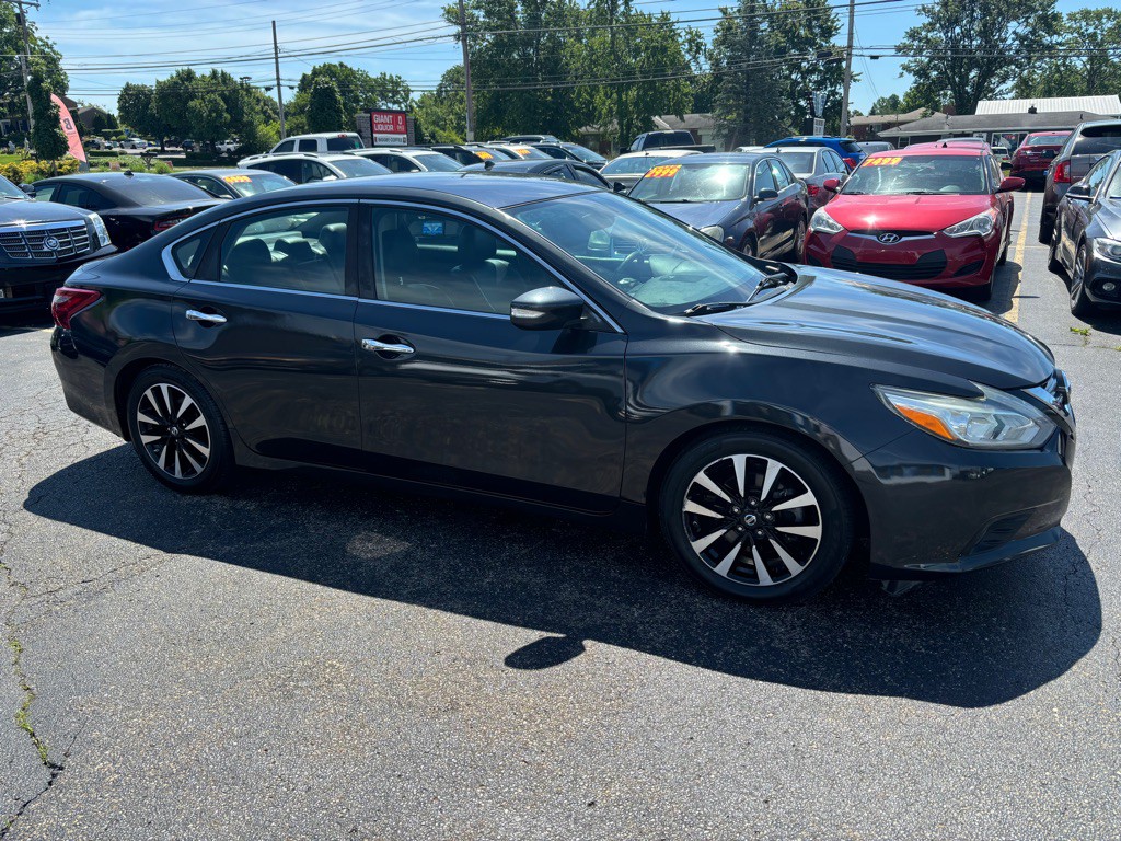 2018 Nissan Altima Image 4