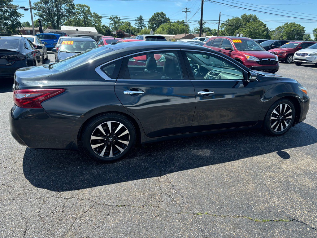 2018 Nissan Altima Image 5