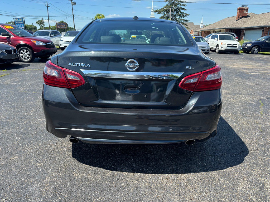 2018 Nissan Altima Image 6