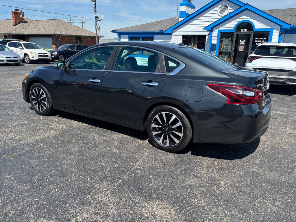 2018 Nissan Altima Image 7