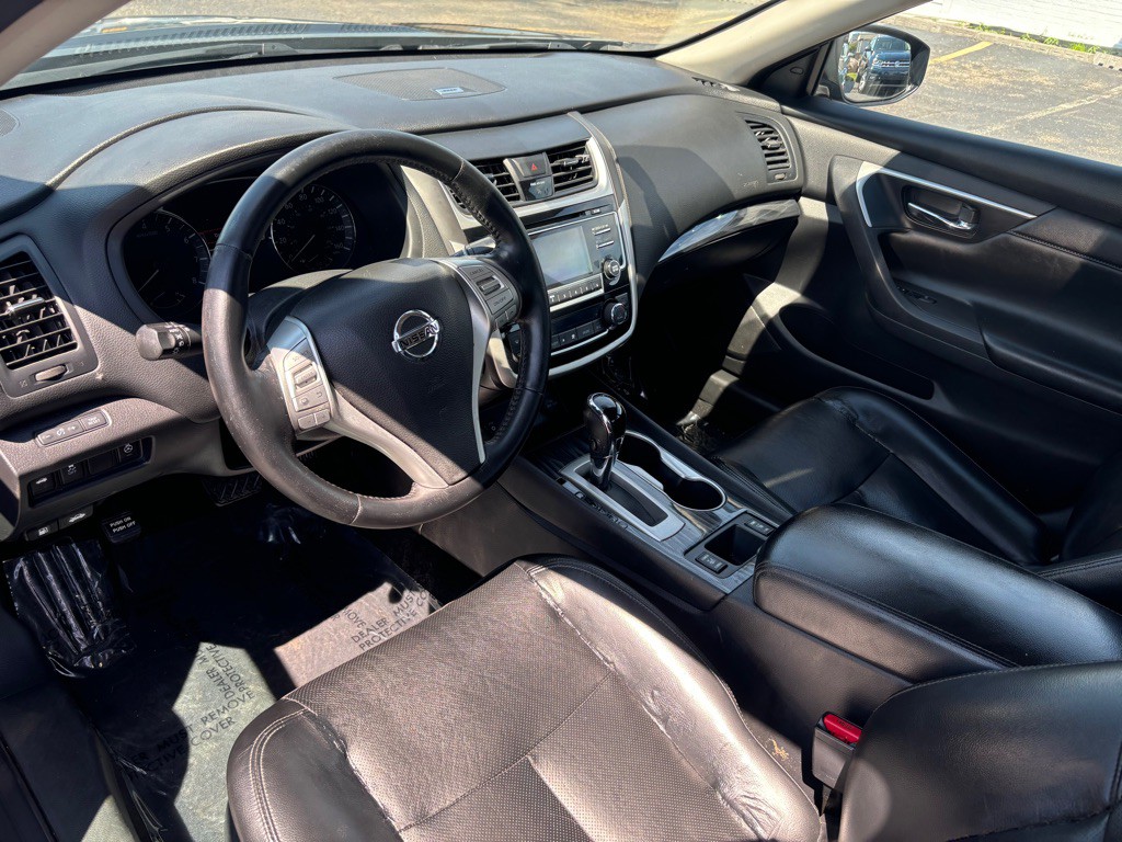 2018 Nissan Altima Image 9