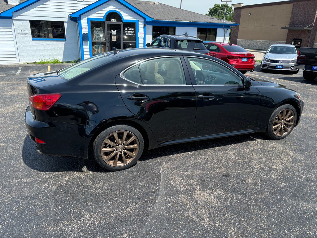 2007 Lexus IS Image 4