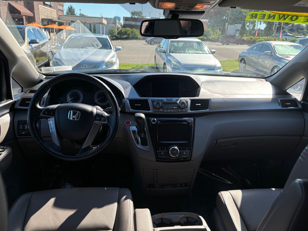 2015 Honda Odyssey Image 12