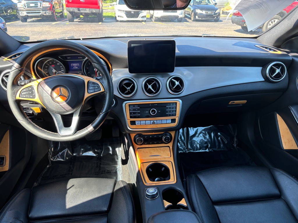 2017 Mercedes-Benz CLA-Class Image 9