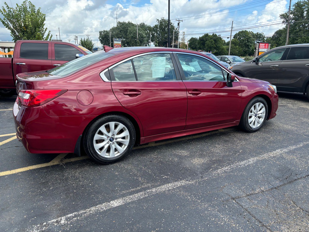 2016 Subaru Legacy Image 4