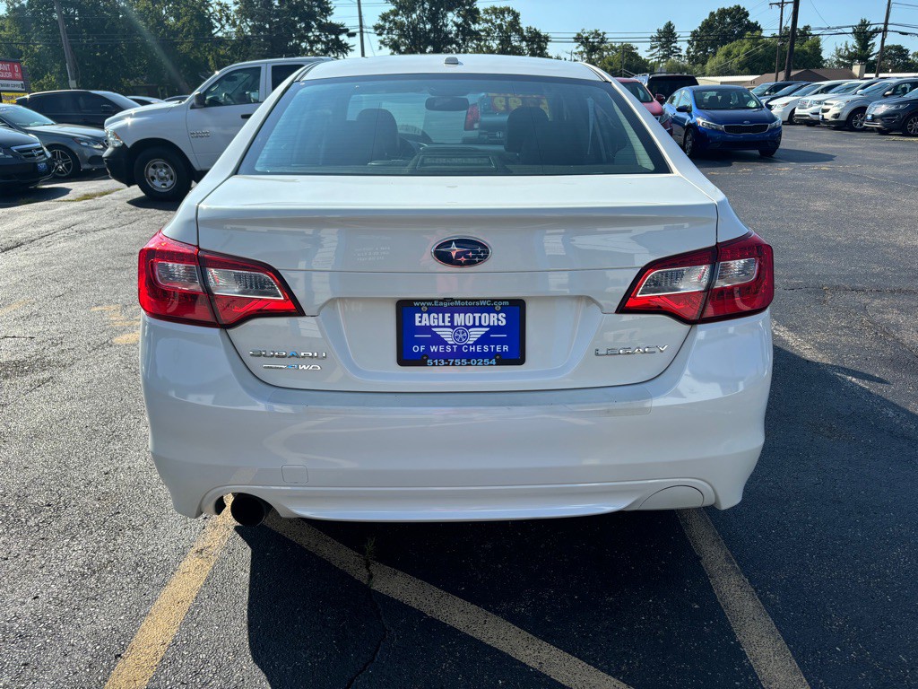 2015 Subaru Legacy Image 5