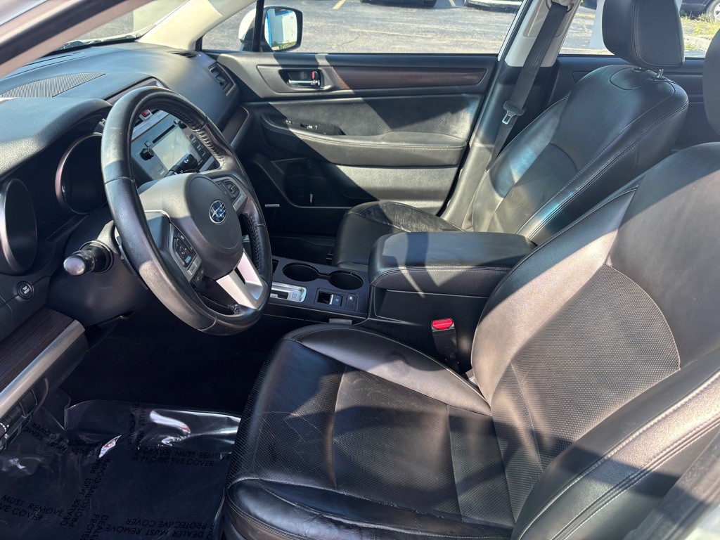 2015 Subaru Legacy Image 7
