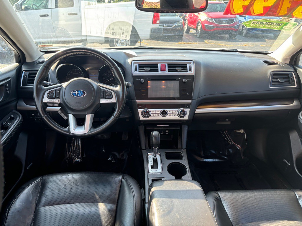 2015 Subaru Legacy Image 9
