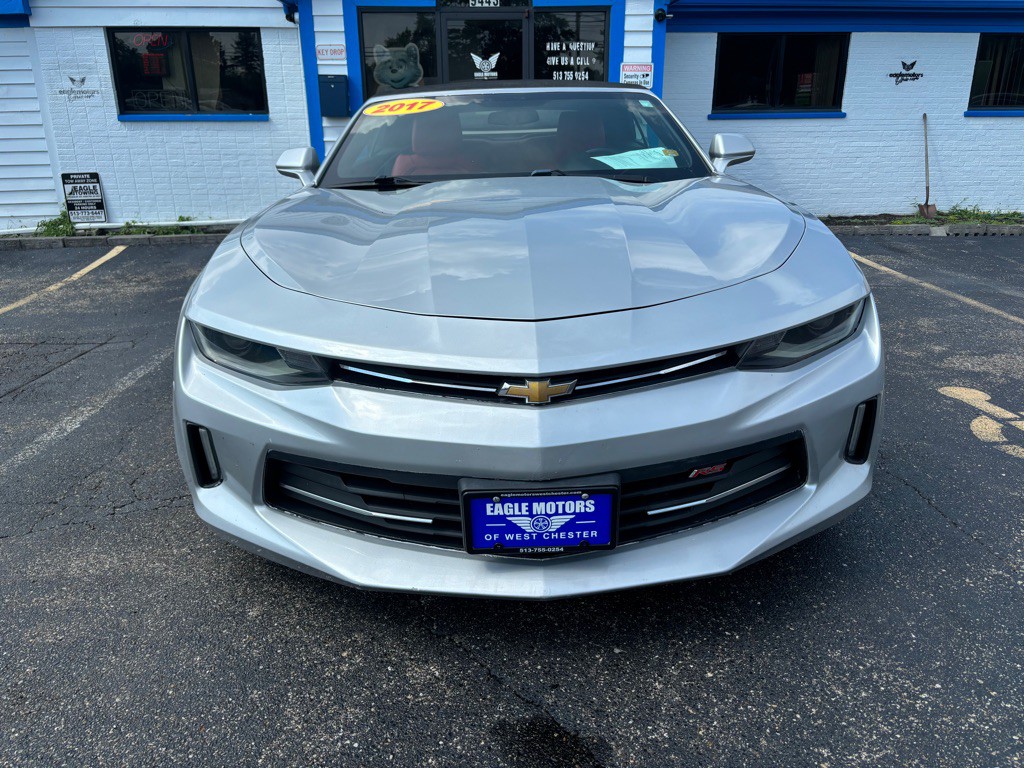 2017 Chevrolet Camaro Image 2