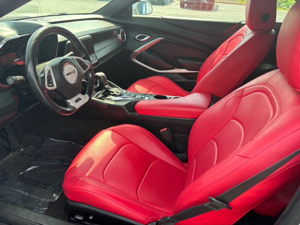 2017 Chevrolet Camaro Image 7