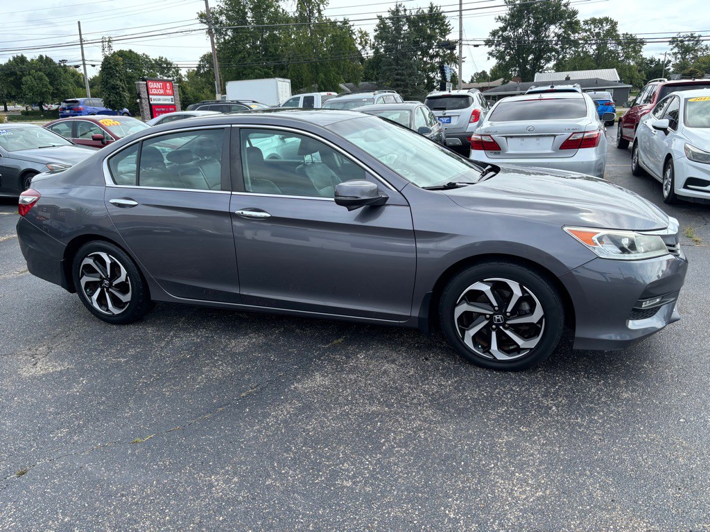 2017 Honda Accord Image 3