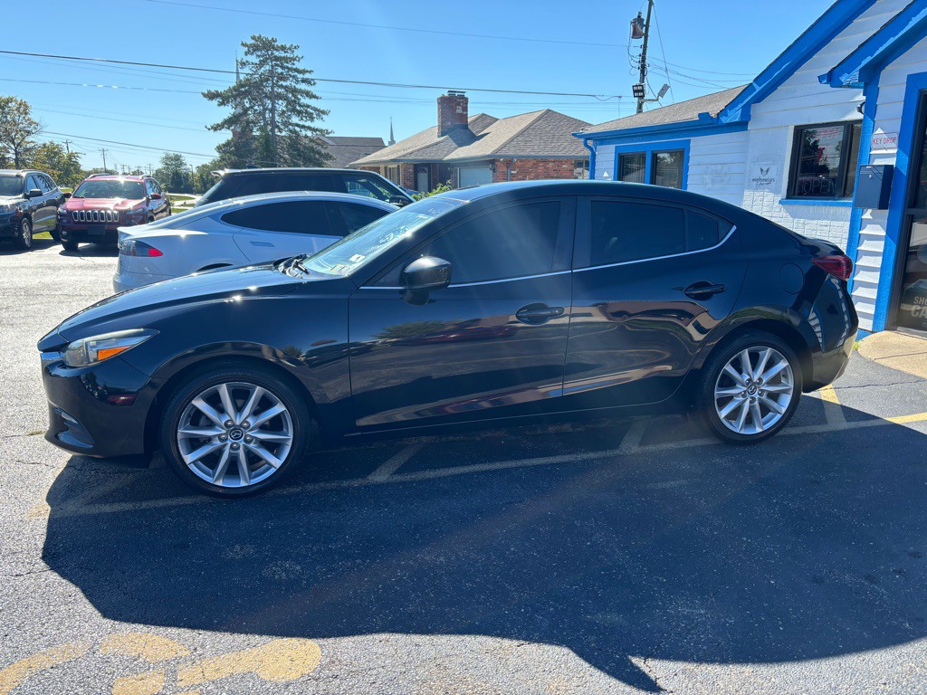 2017 Mazda Mazda3 Image 1