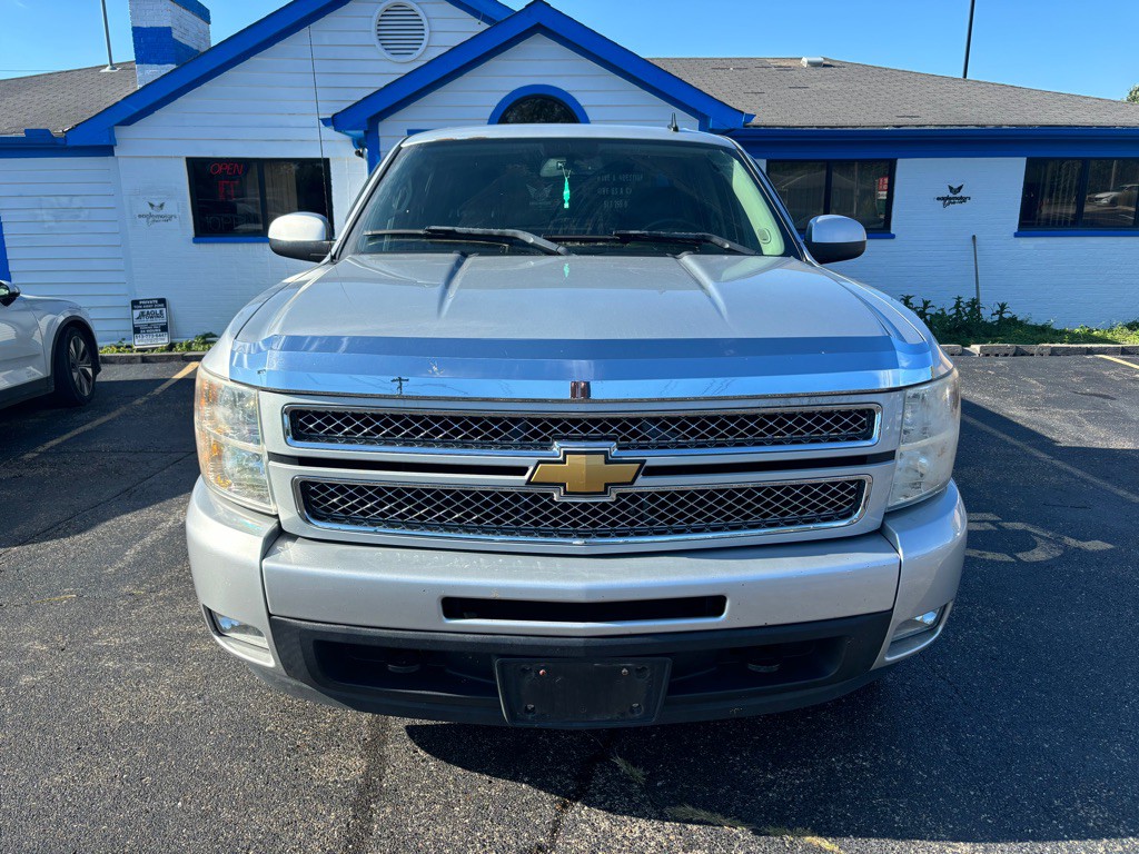 2013 Chevrolet Silverado 1500 Image 2