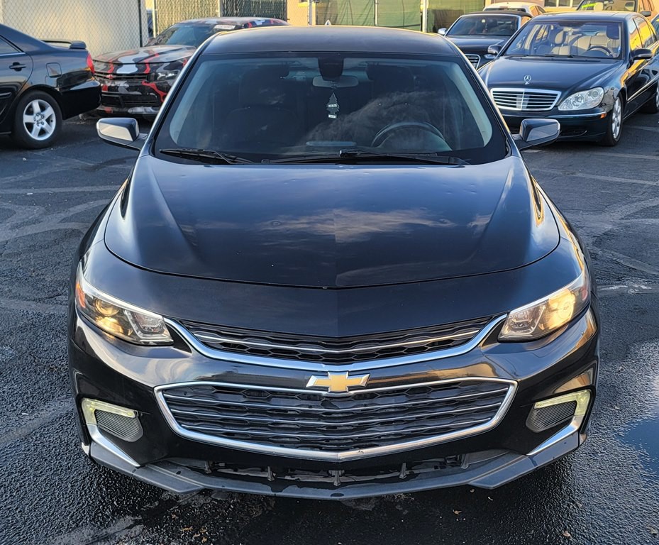 2017 Chevrolet Malibu Image 4