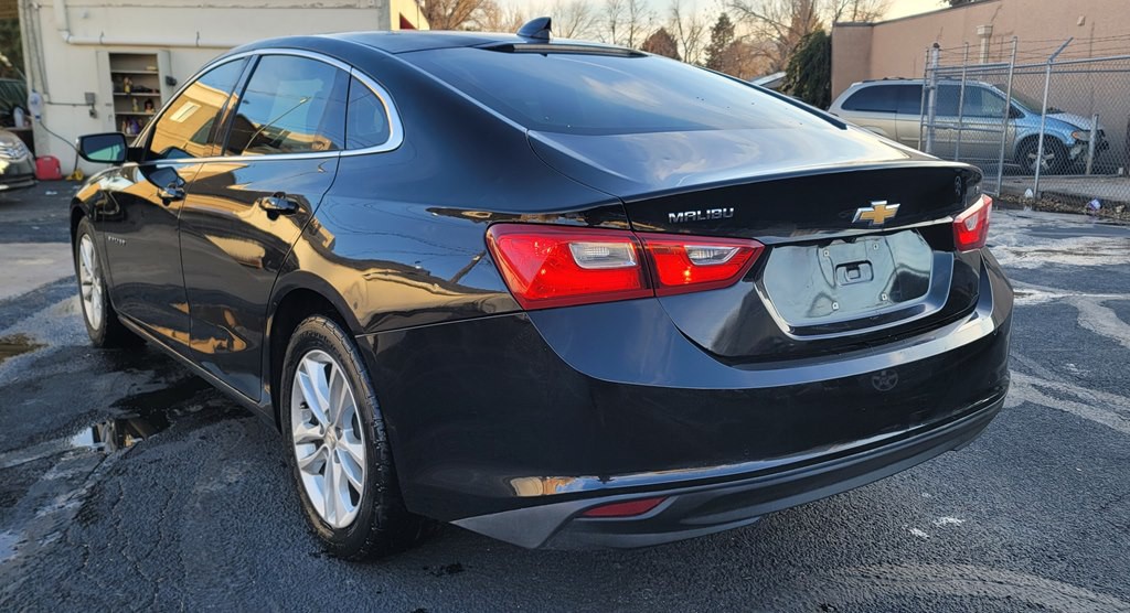 2017 Chevrolet Malibu Image 7