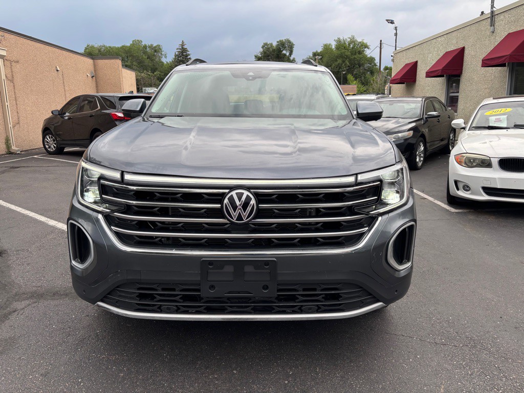 2024 Volkswagen Atlas Image 1