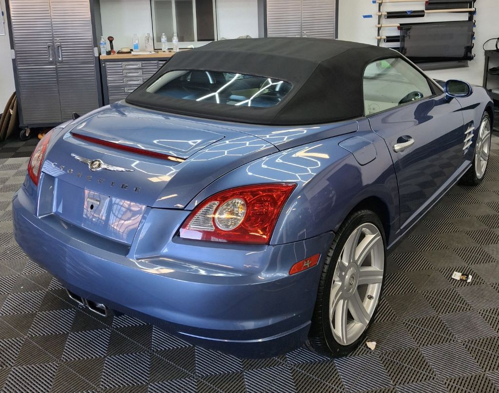 2006 Chrysler Crossfire Image 15