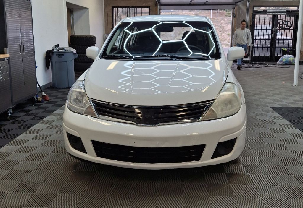 2012 Nissan Versa Image 3