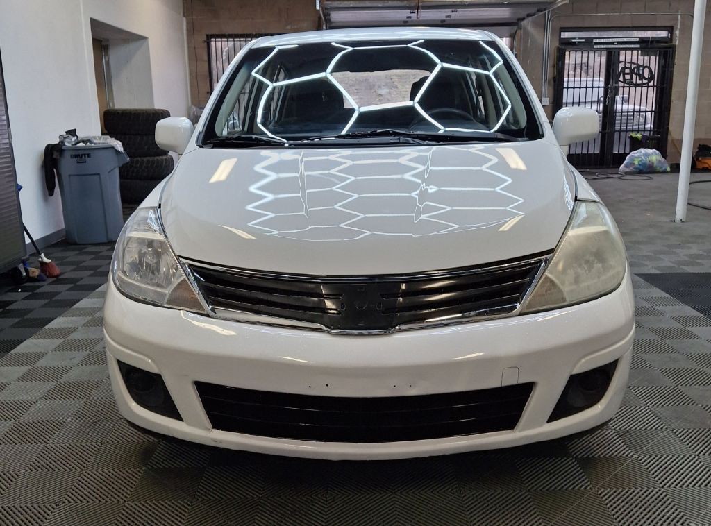 2012 Nissan Versa Image 5