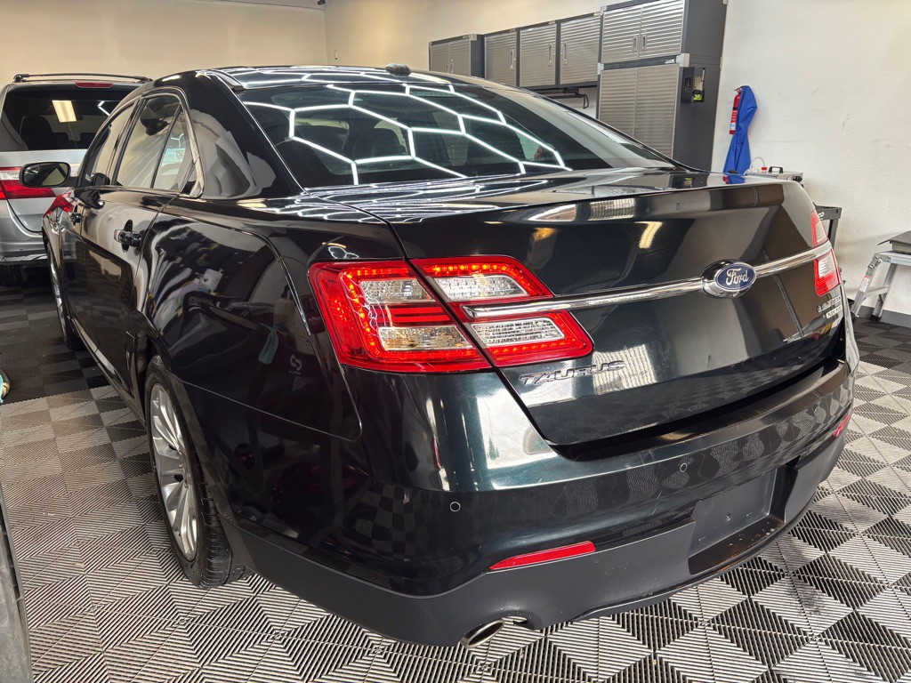 2014 Ford Taurus Image 14