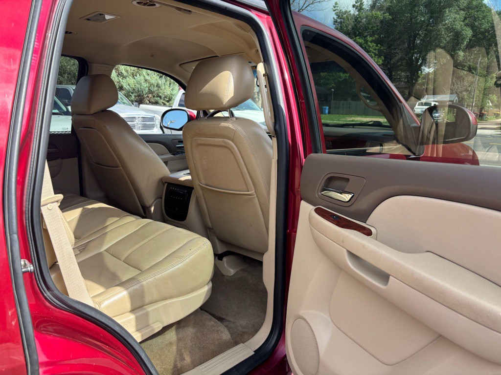 2011 GMC Yukon Image 12