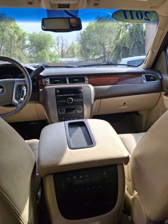 2011 GMC Yukon Image 10