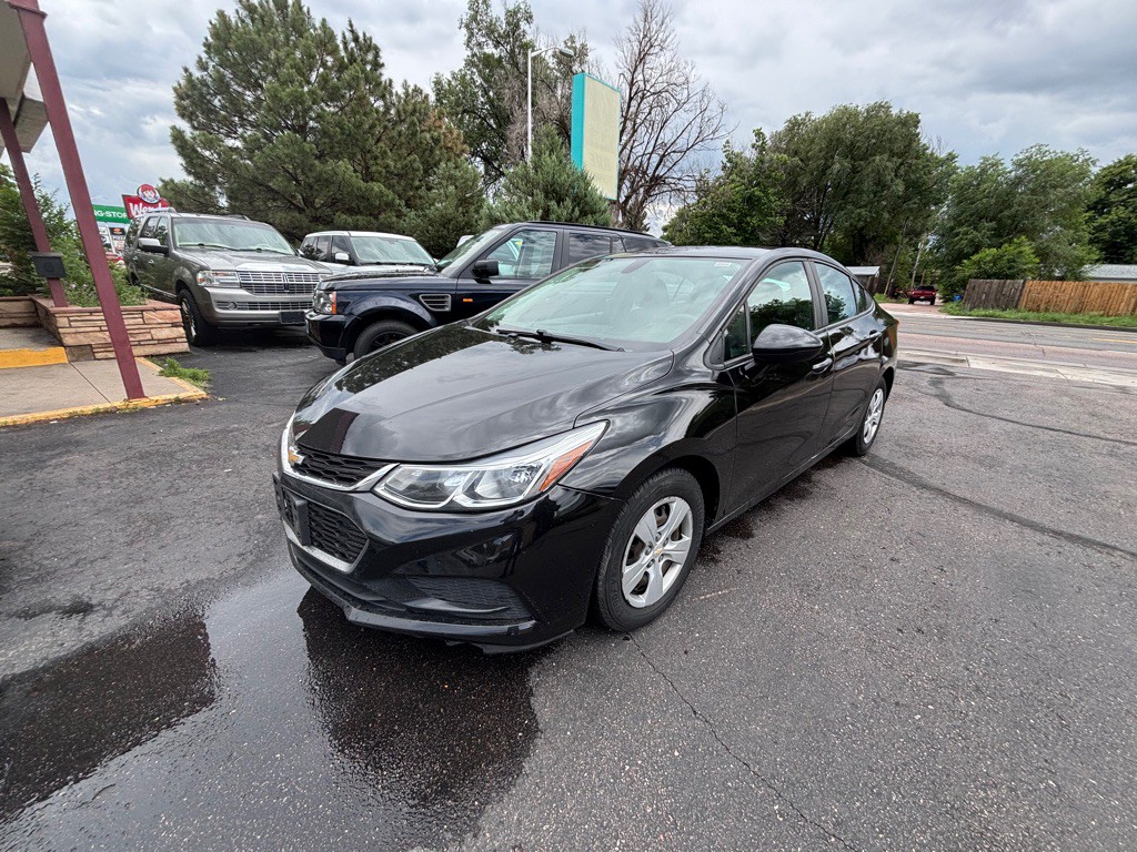 2017 Chevrolet Cruze Image 1