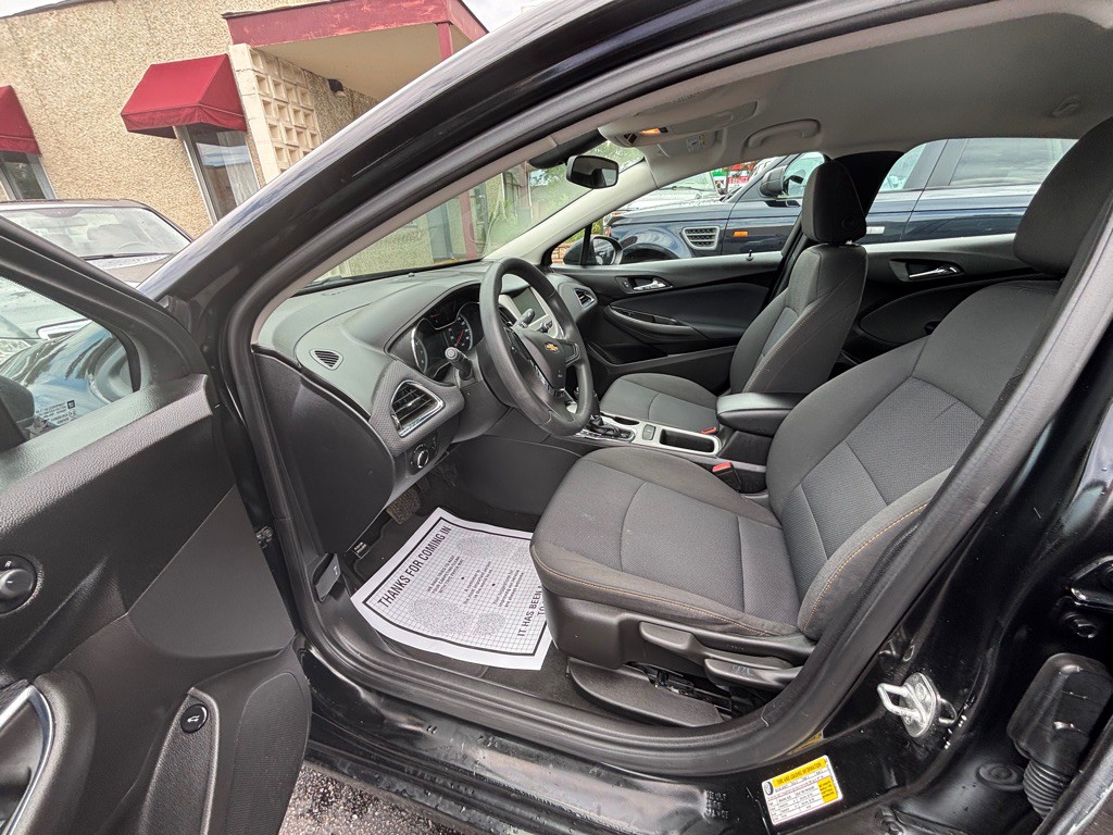 2017 Chevrolet Cruze Image 9