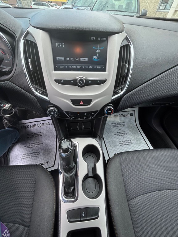 2017 Chevrolet Cruze Image 12