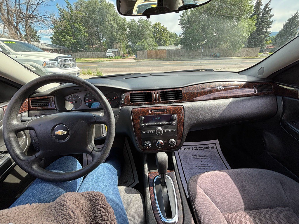 2013 Chevrolet Impala Image 2