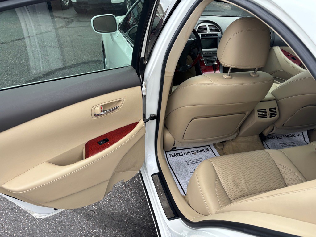 2009 Lexus ES 350 Image 9