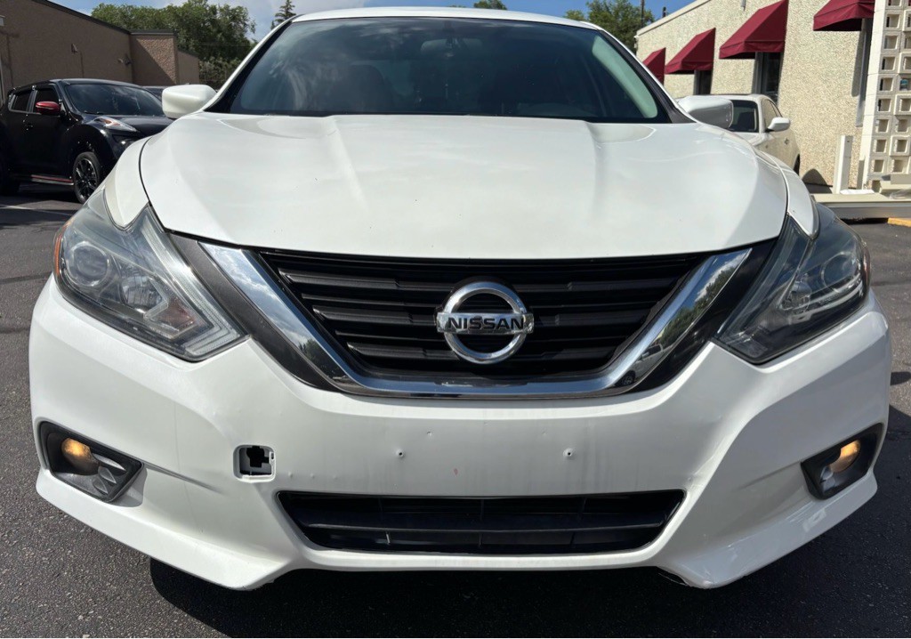 2016 Nissan Altima Image 15