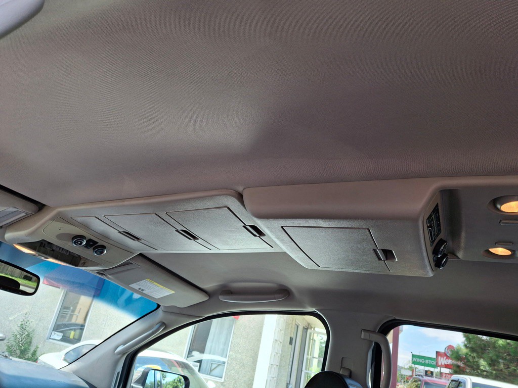 2011 Nissan Armada Image 2