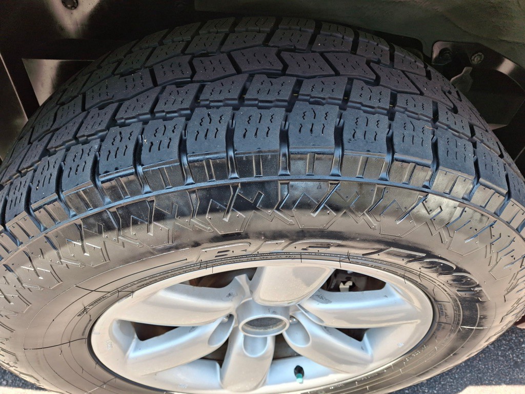 2011 Nissan Armada Image 10