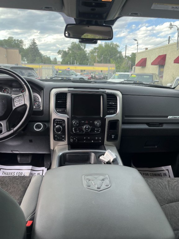 2017 RAM 1500 Image 10