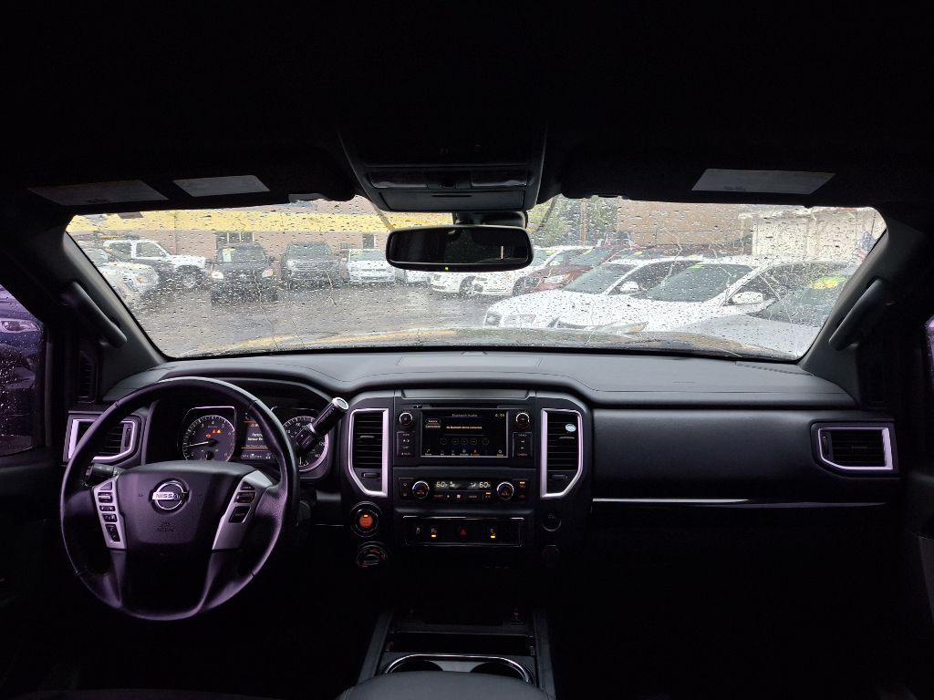 2019 Nissan Titan Image 14