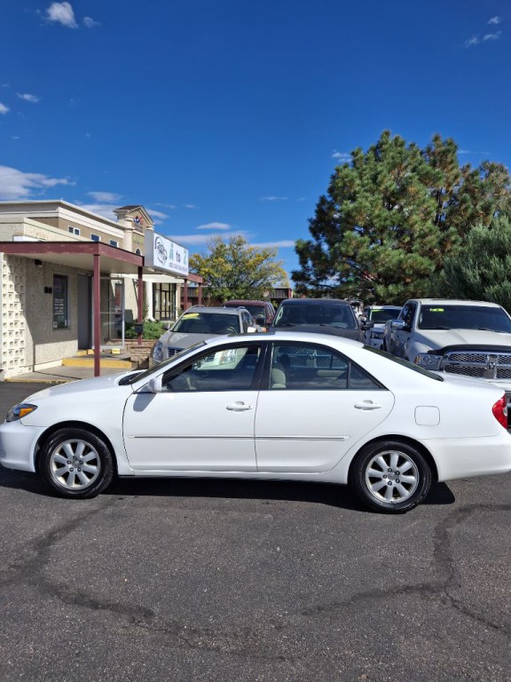 2004 Toyota Camry Image 4