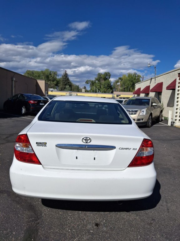 2004 Toyota Camry Image 5