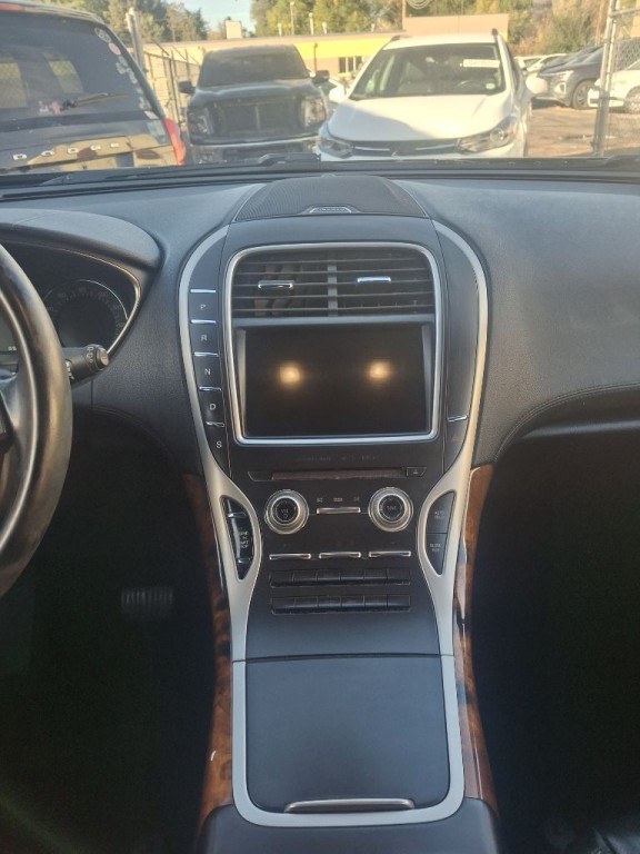 2017 Lincoln MKX Image 18