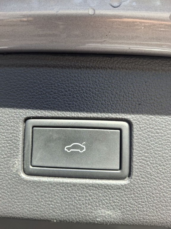 2024 Volkswagen Atlas Image 18