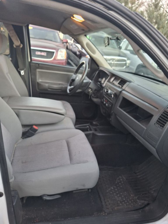 2008 Dodge Dakota Image 9