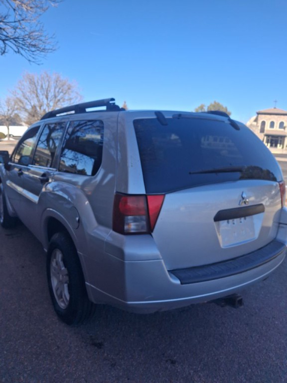 2007 Mitsubishi Endeavor Image 4