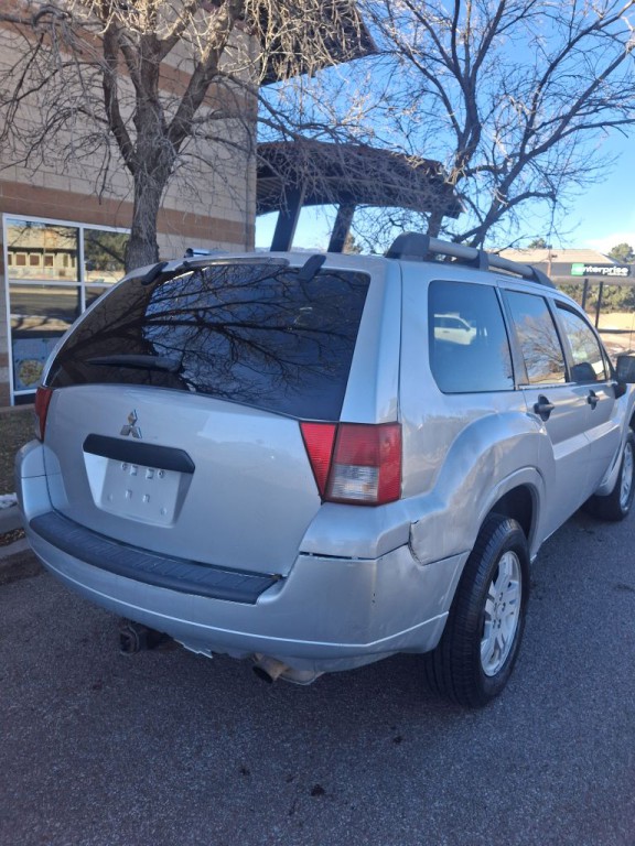 2007 Mitsubishi Endeavor Image 8