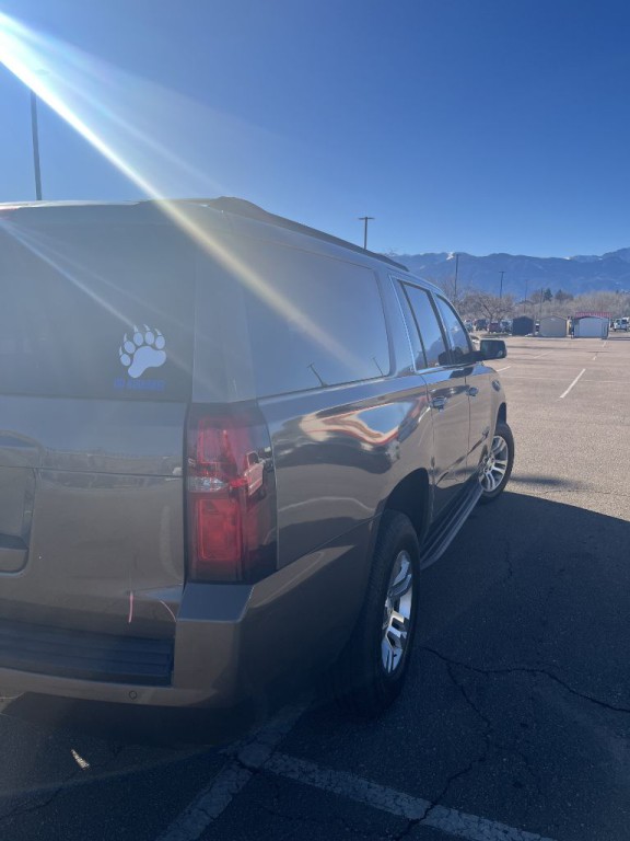 2016 Chevrolet Suburban Image 7
