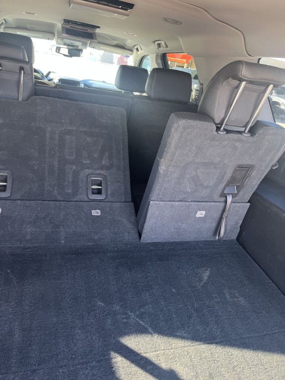 2016 Chevrolet Suburban Image 18