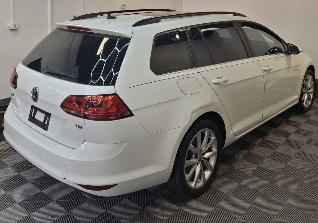 2017 Volkswagen Golf Image 13