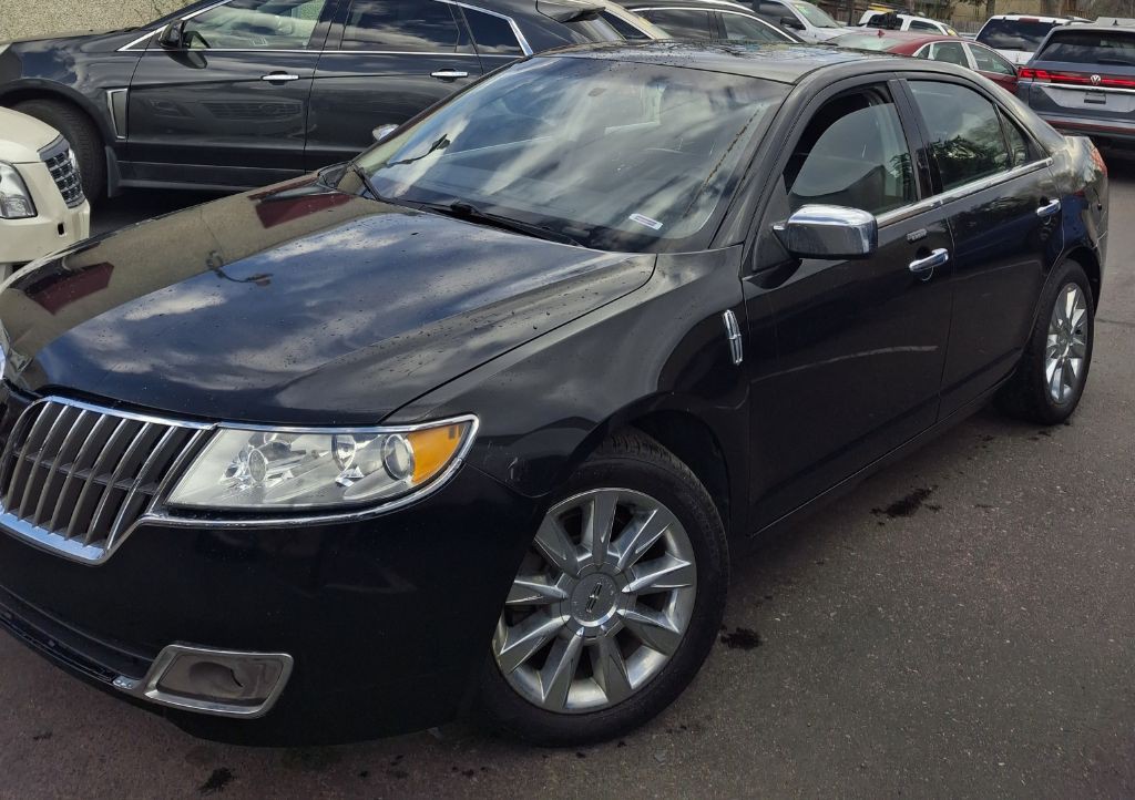2011 Lincoln MKZ Image 1