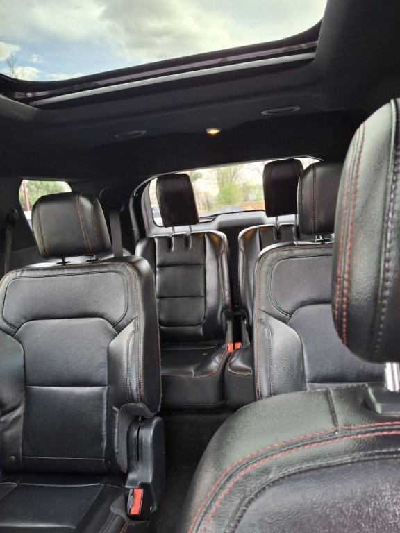 2016 Ford Explorer Image 7